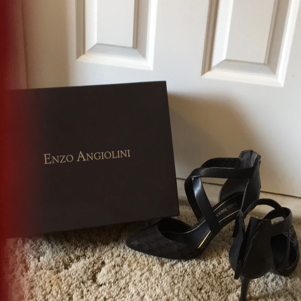 Enzo Angiolini black dress shoes